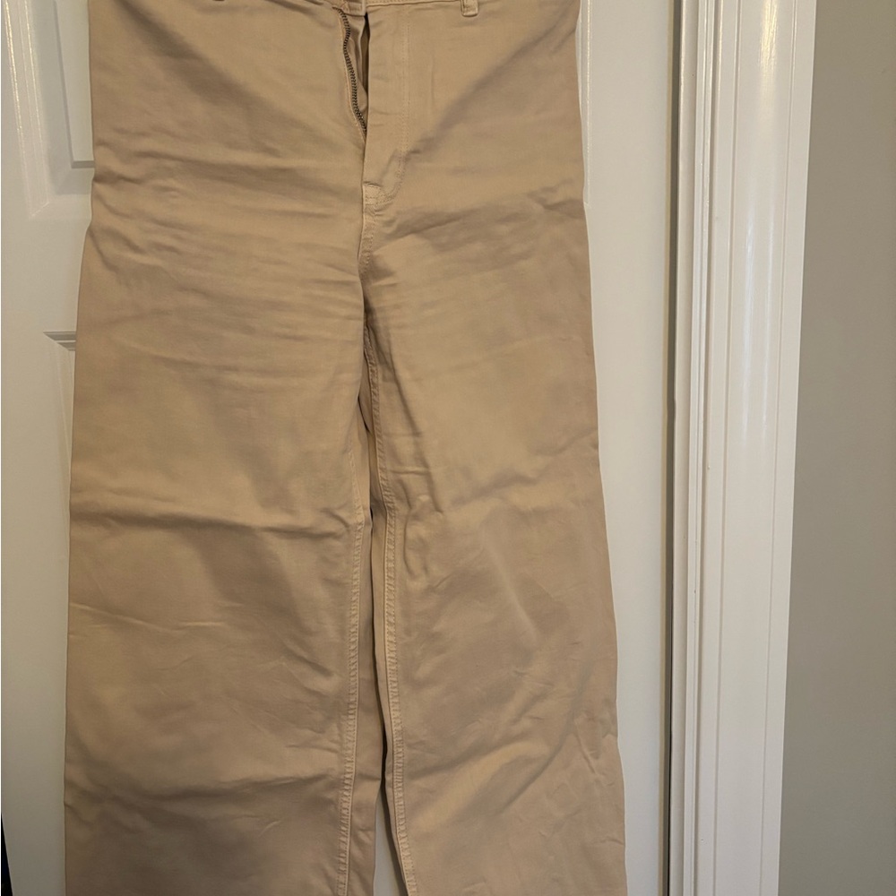Women’s tan khaki pants